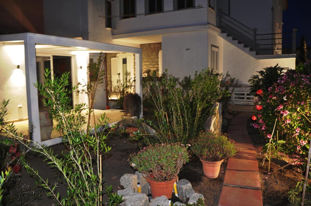 B&B Les Chambres Rooms & Suite Санта Тереза Галура Екстериор снимка