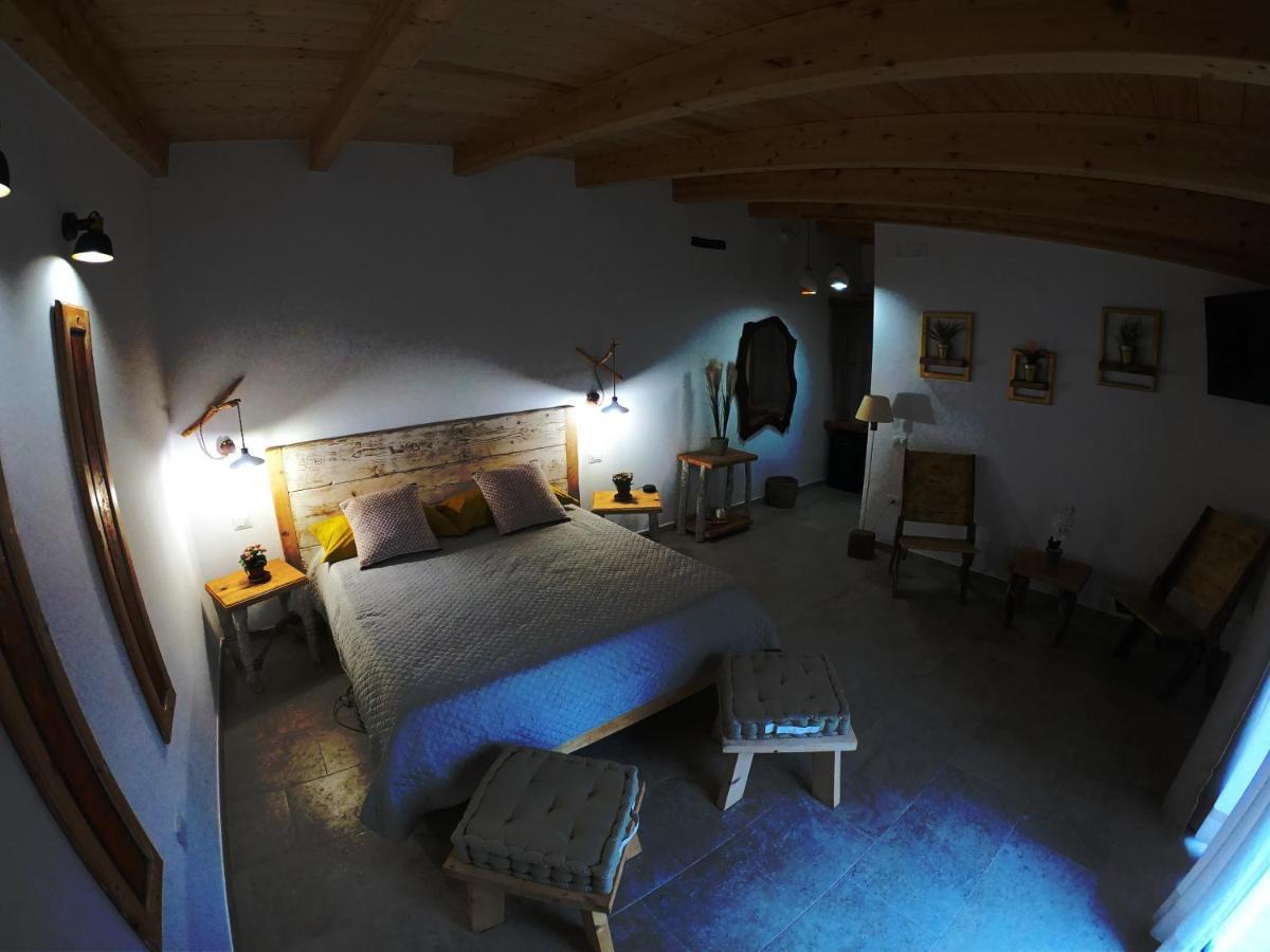 B&B Les Chambres Rooms & Suite Санта Тереза Галура Екстериор снимка