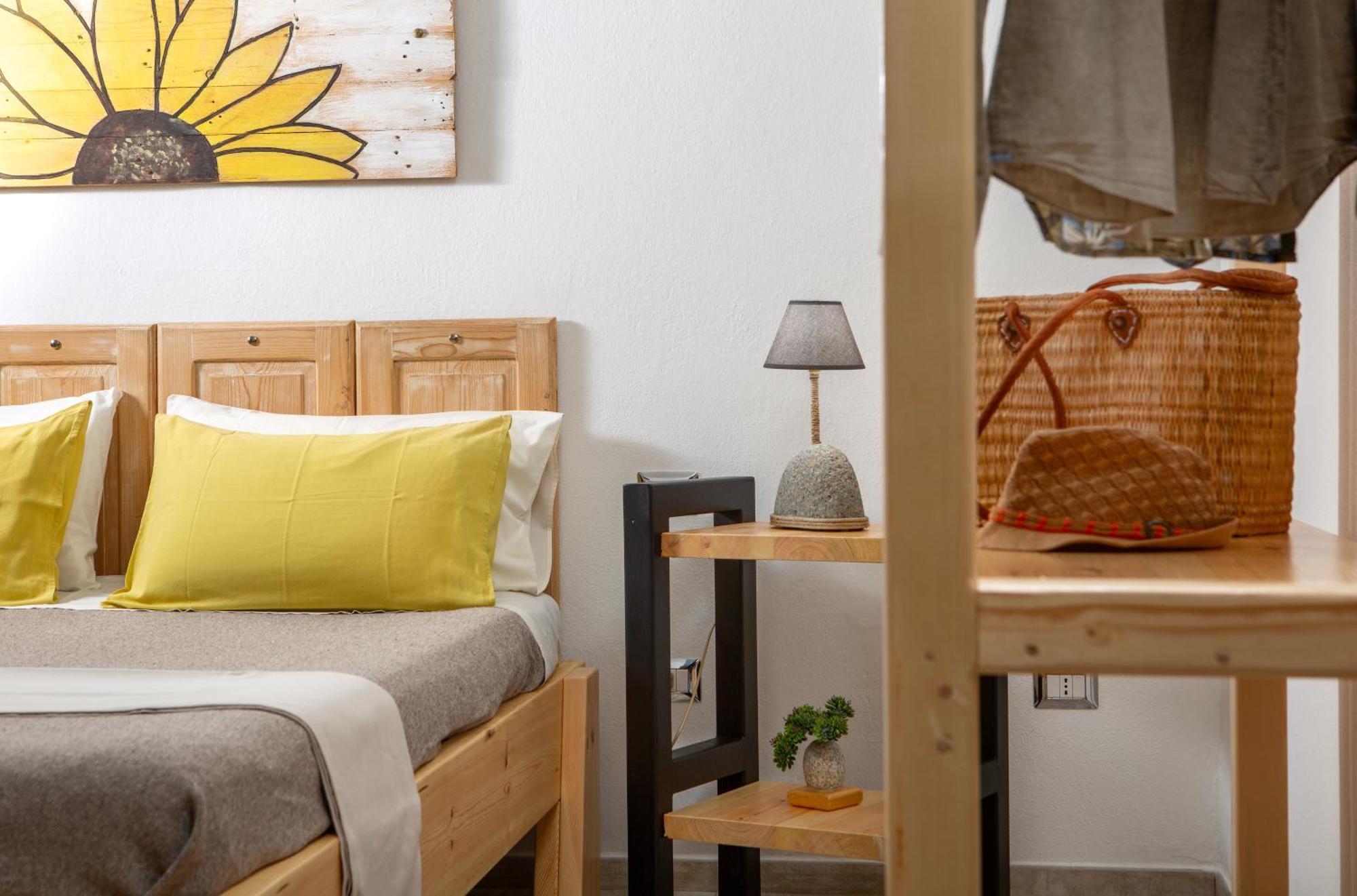 B&B Les Chambres Rooms & Suite Санта Тереза Галура Екстериор снимка