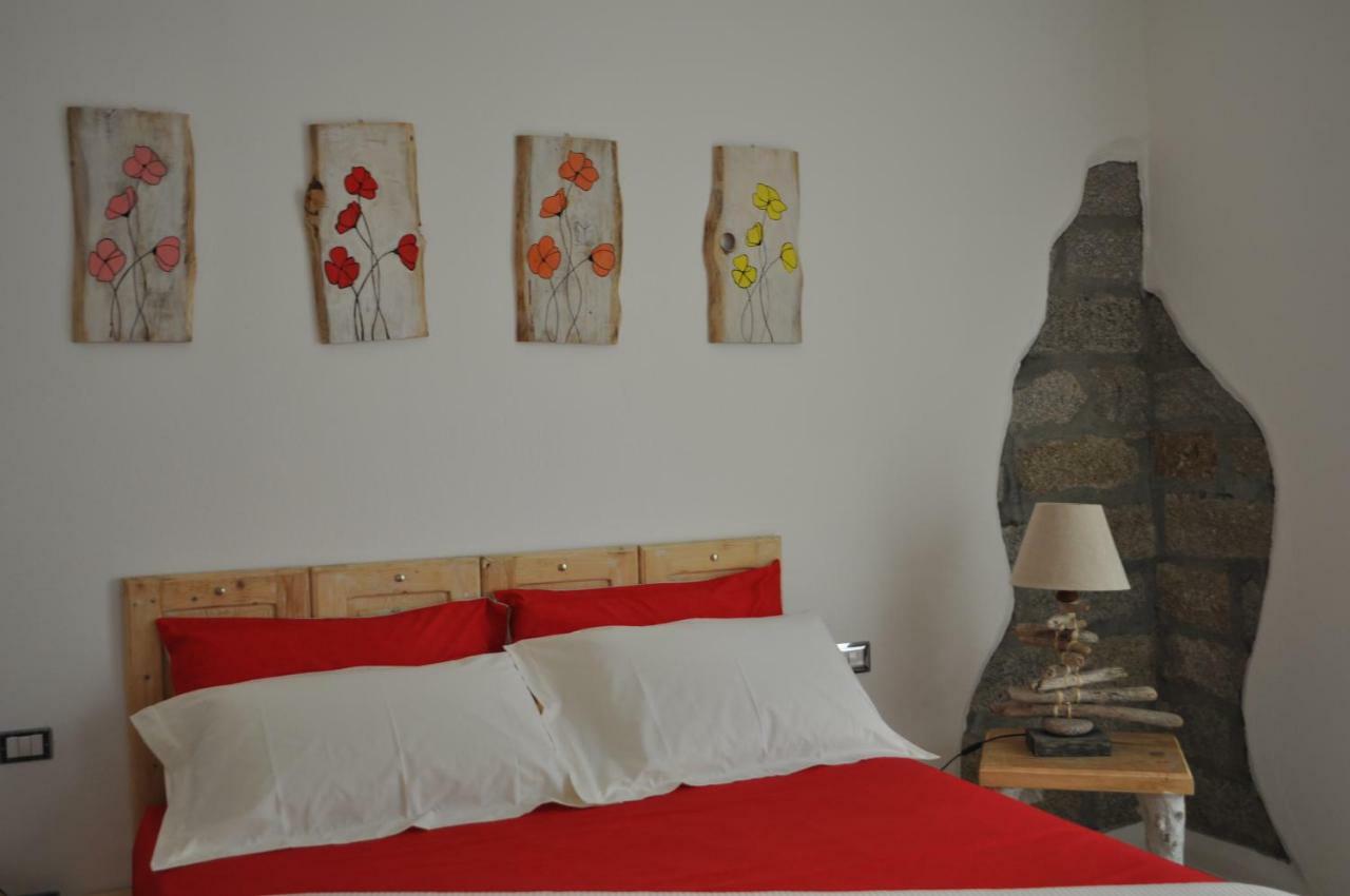 B&B Les Chambres Rooms & Suite Санта Тереза Галура Екстериор снимка