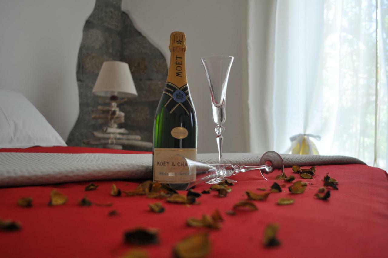 B&B Les Chambres Rooms & Suite Санта Тереза Галура Екстериор снимка